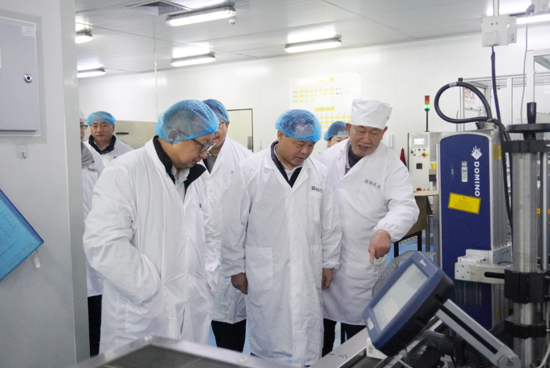 【企业新闻】重庆市万州经开区党工委副书记、管委会主任，区政府党组副书记钟涛一行莅临yl23455永利官网药业考察调研